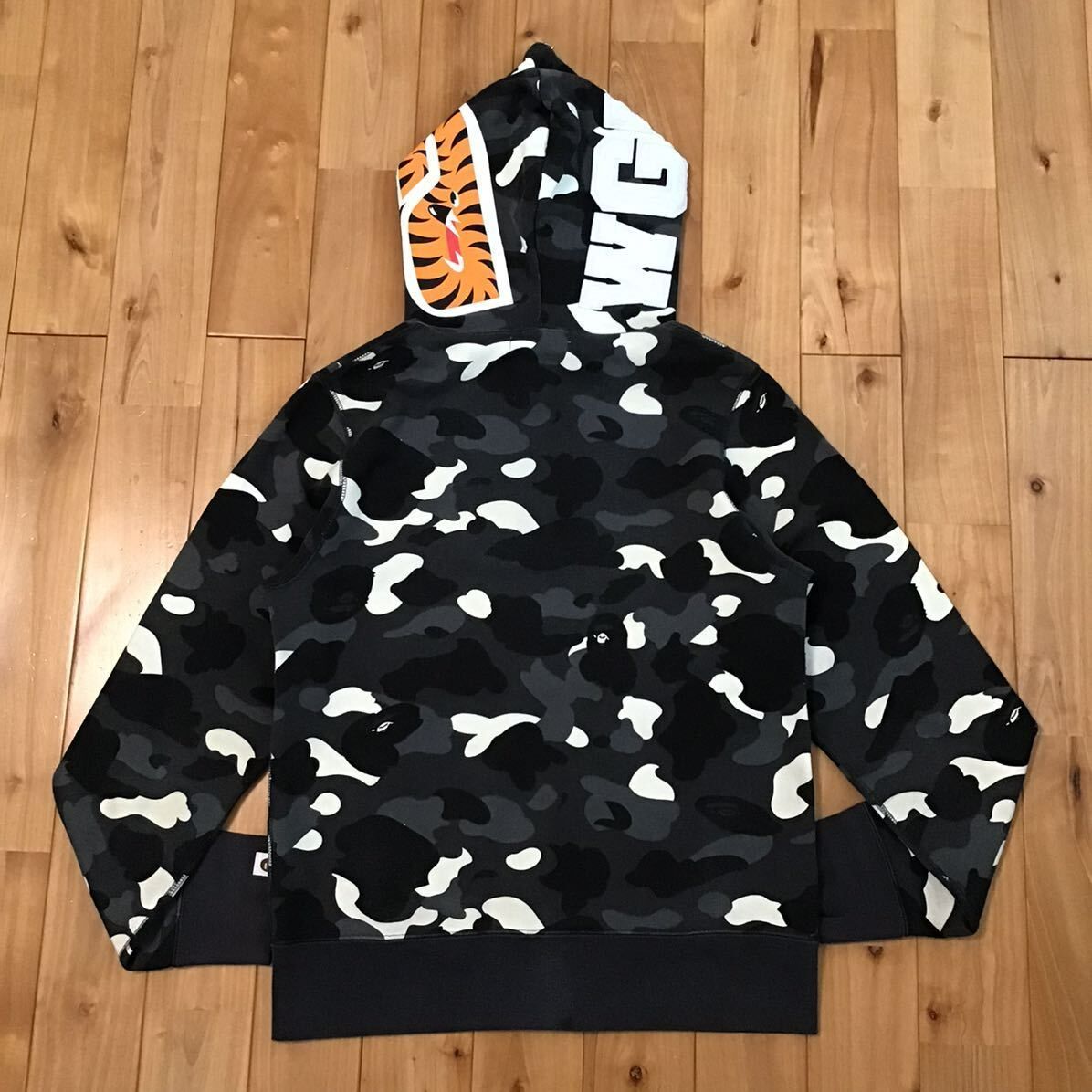 ☆蓄光☆ 2015年 City camo シャーク パーカー Sサイズ shark