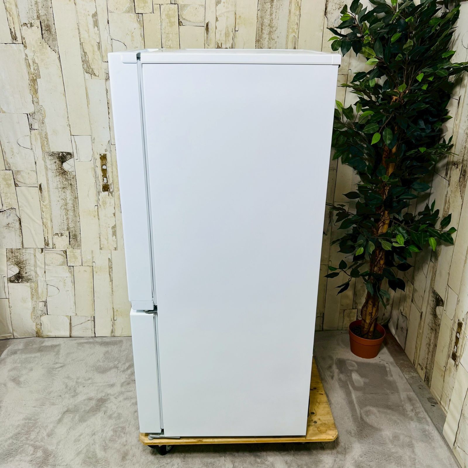 ヤマダセレクト 2ドア冷蔵庫 YRZ-F15G1 ホワイト 右開き・156L yselect