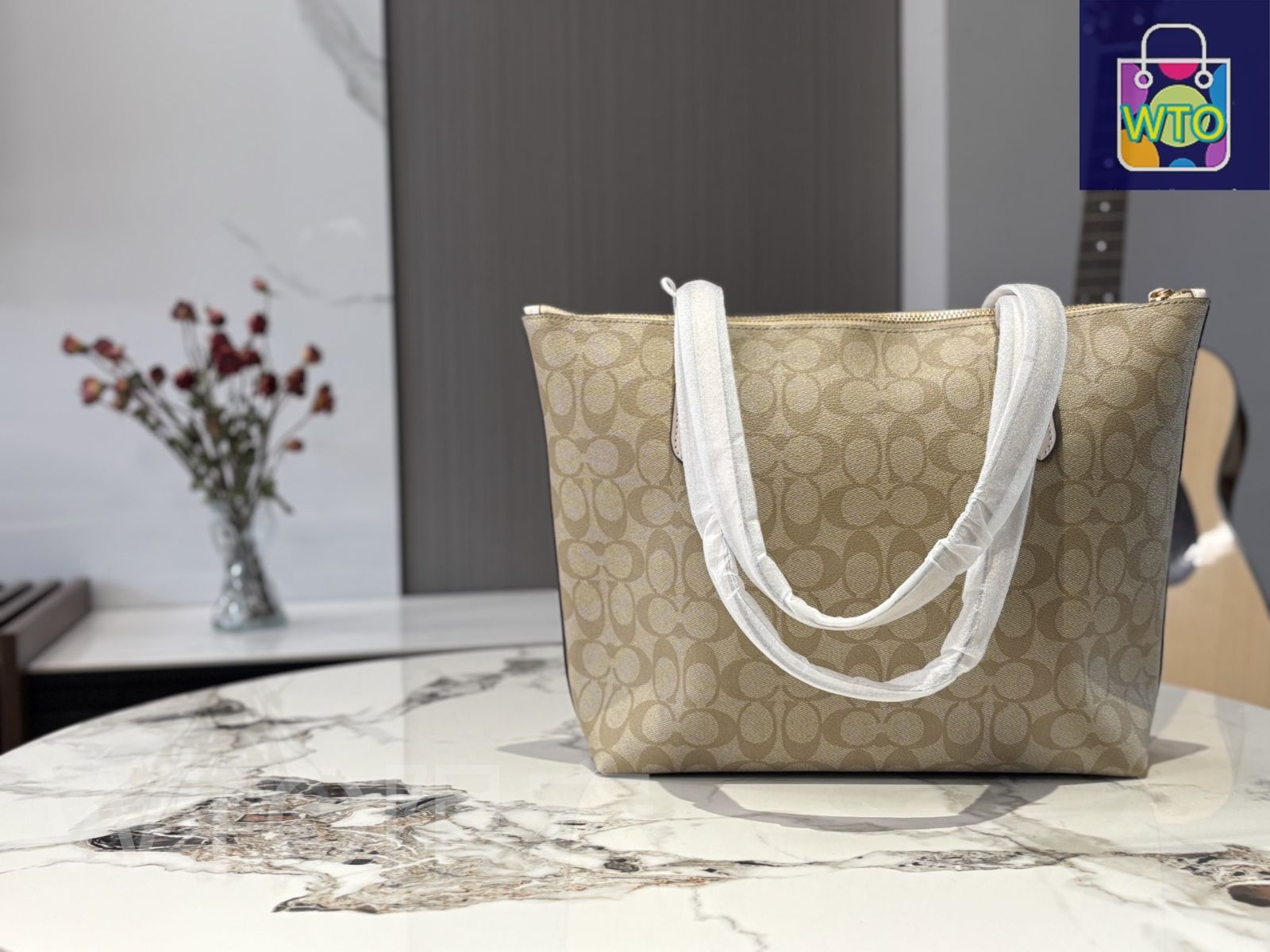 新作★【COACH】フィオナ ジップトートバッグ シグネチャー Coach Signature Canvas Fiona Zip Tote Bag | eBay