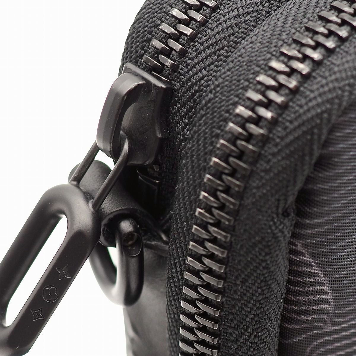 中古】LOUIS VUITTON ルイ ヴィトン ダブル・フォンポーチ 3D