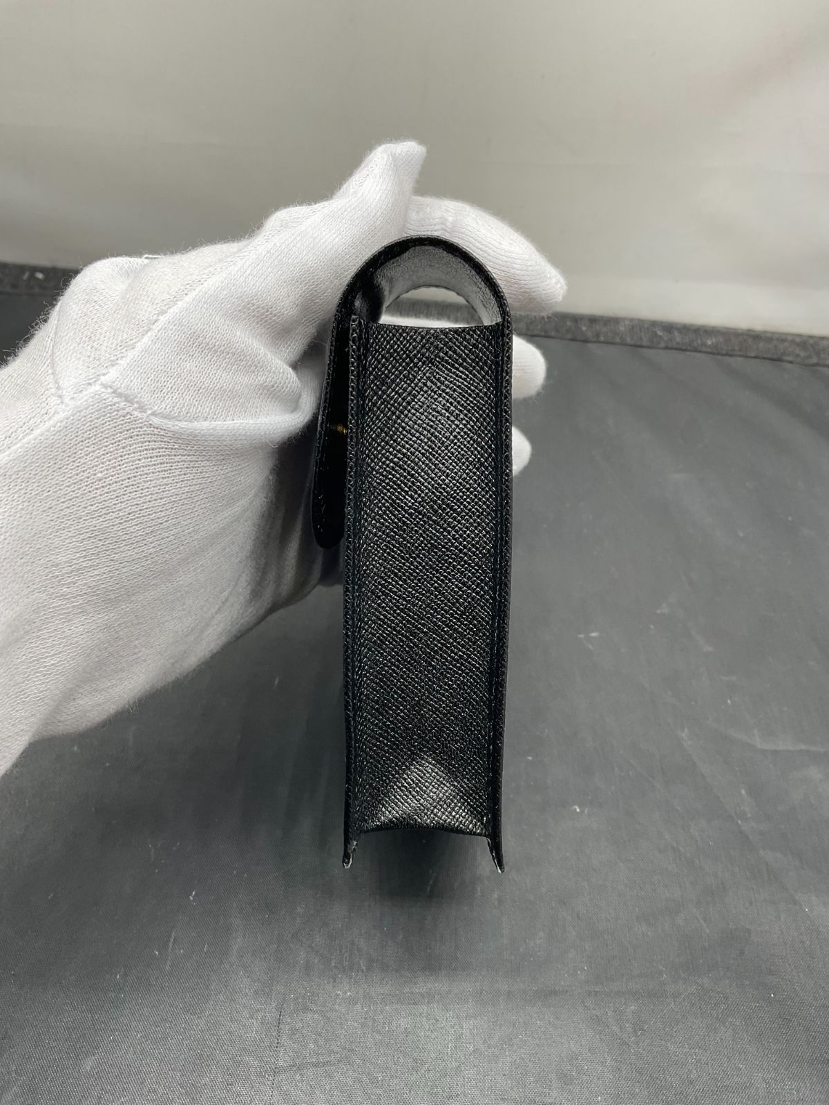 イヴサンローラン