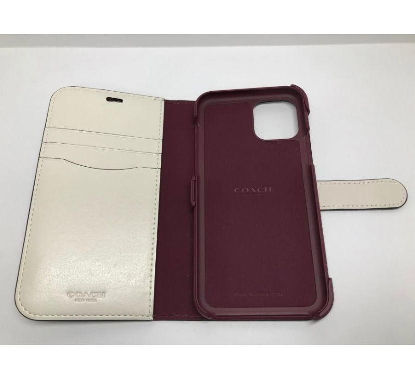 【即納分】未使用 COACH コーチ iPhone11 ケース PVC シグネチャー iPhoneアクセサリー