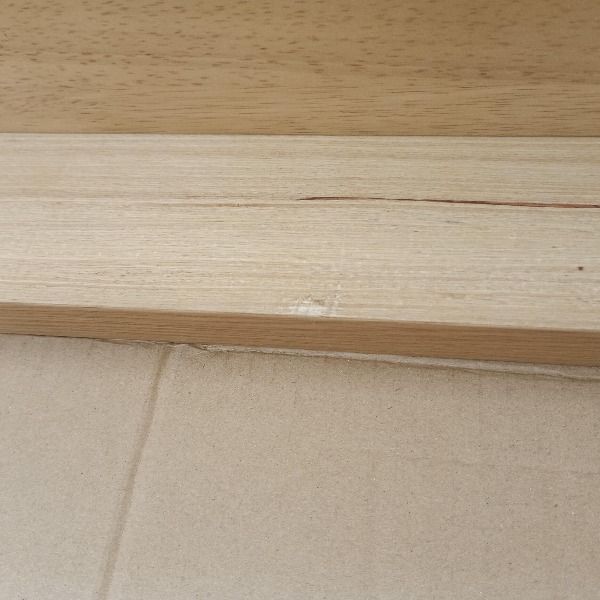 リビングテーブル