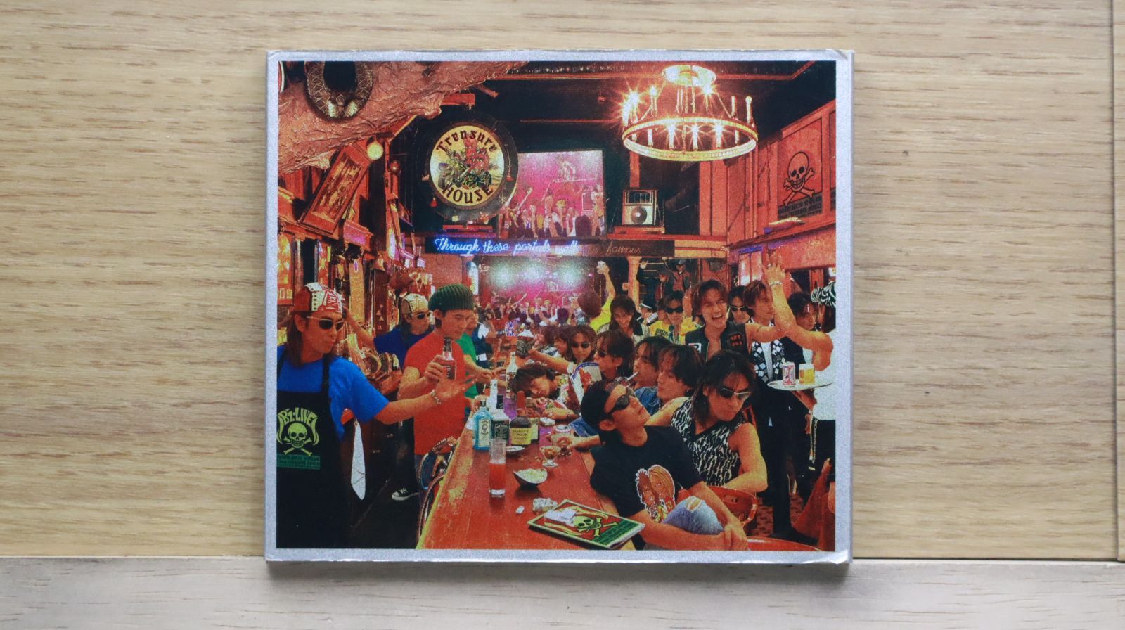 国内盤CD☆ビーズ/B'z□ B'z The Best “Treasure” 【BMCR7029