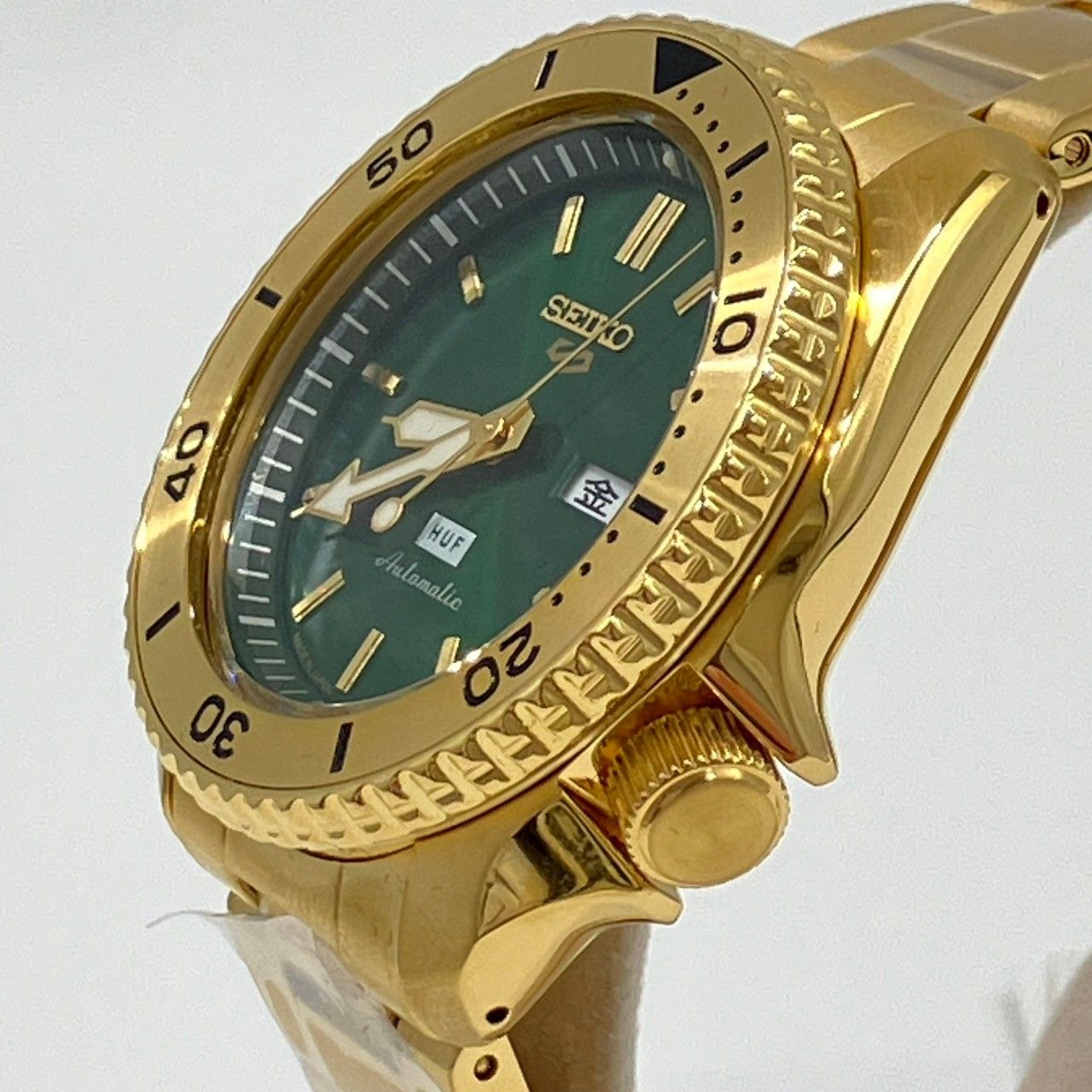 〇 SEIKO セイコー5スポーツ HUF コラボ SBSA164 グリーン文字盤