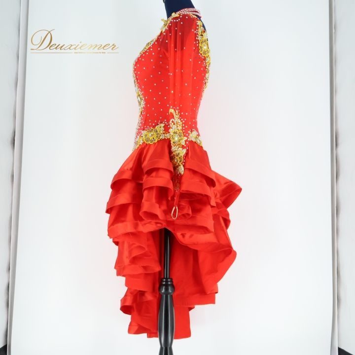 社交ダンス 衣装 ラテン ドレス ワンピース 赤 フリル デモ 競技 金 パーティ 発表会 レッド系 ゴールド系 豪華 デザイン フリル付き ワンピース 美しい ダンスウェア イベント用 おしゃれ ステージ衣装 競技用 パフォーマンス用 レディース LLC-HASEGAWATOSO_COM