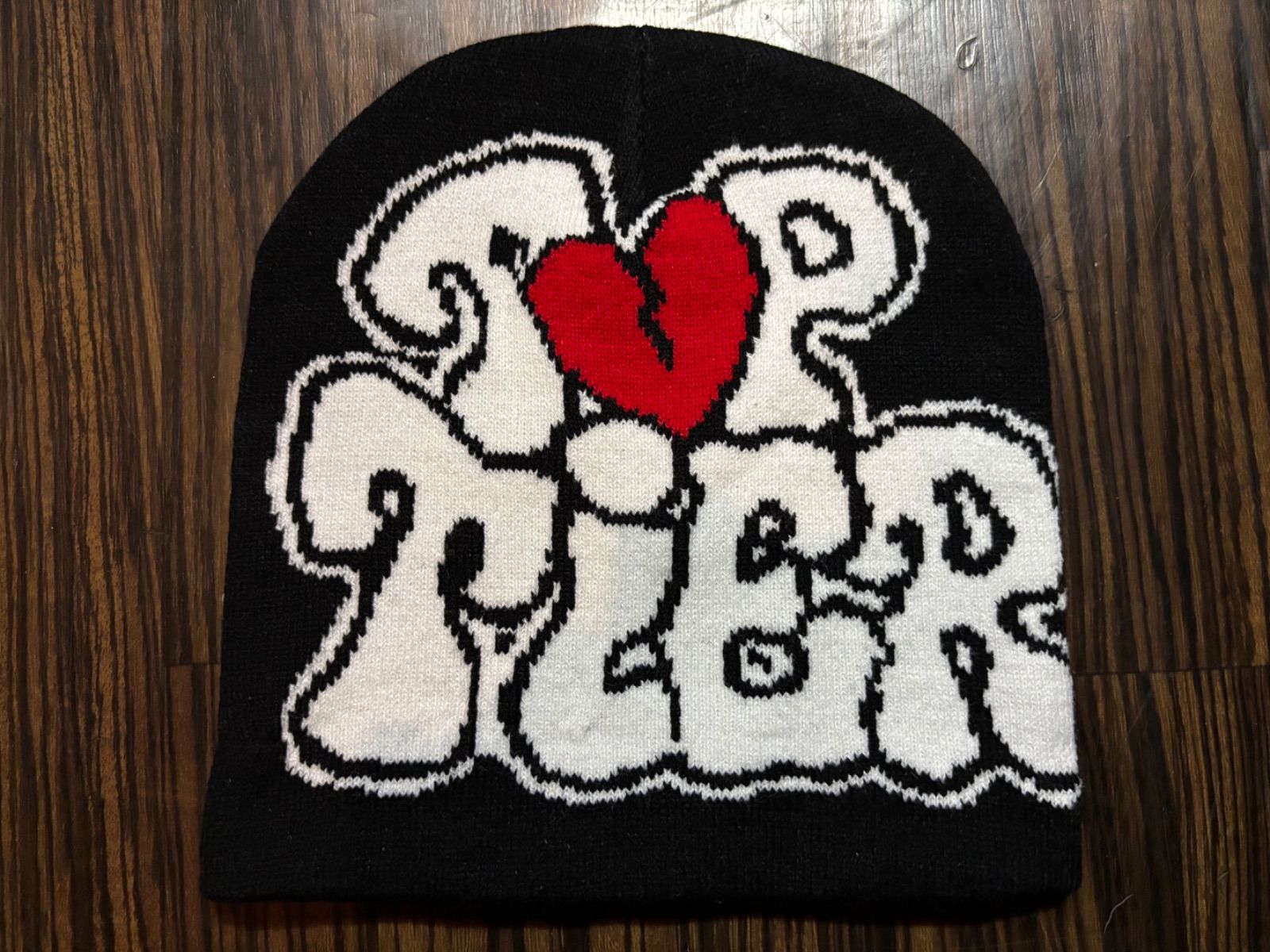 TOP TIER BEANIE (BLACK/WHITE)