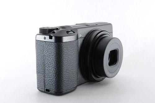 ほぼ新品の極美品！！ショット数12！！】 Ricoh GR IIIx 箱