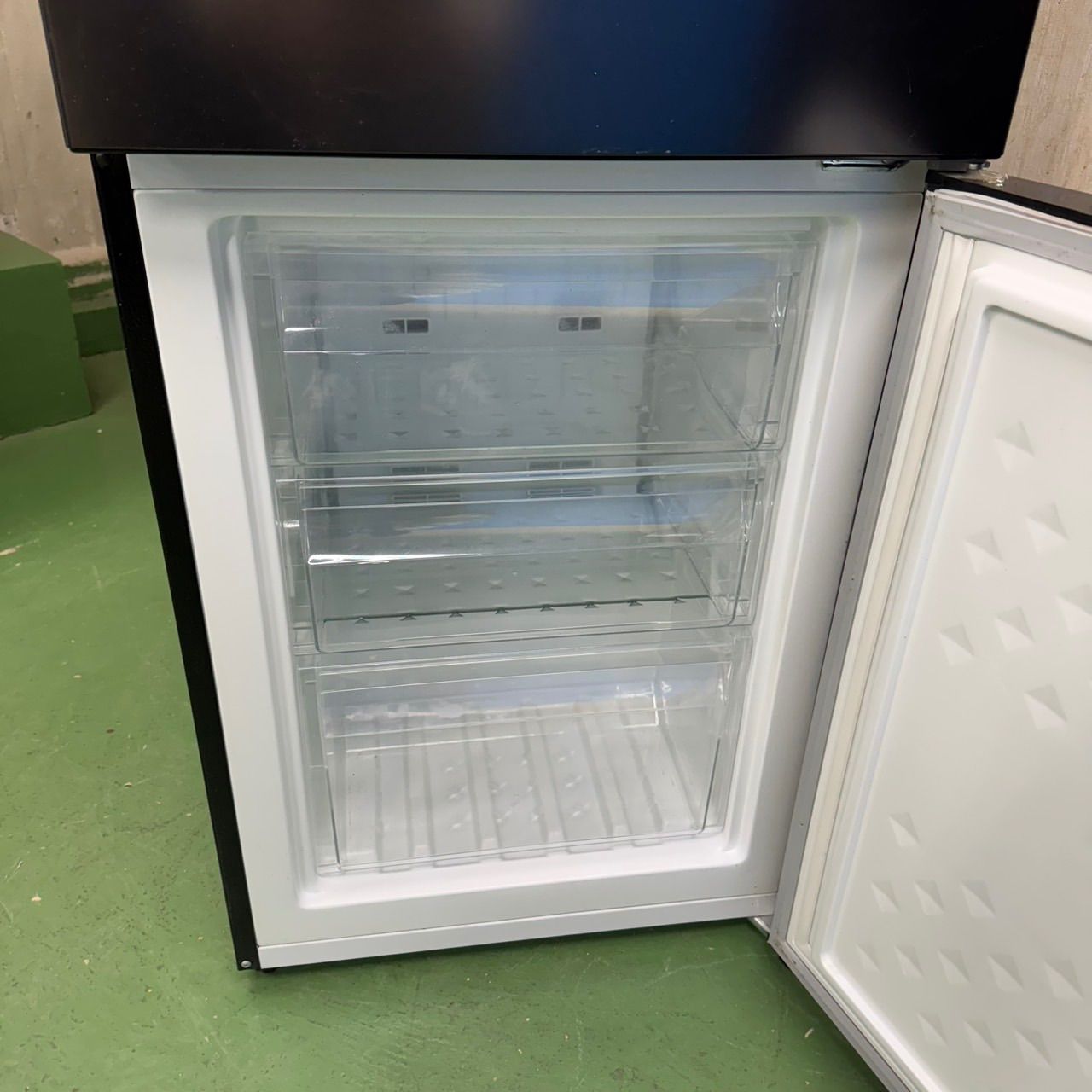 ブラックカラー