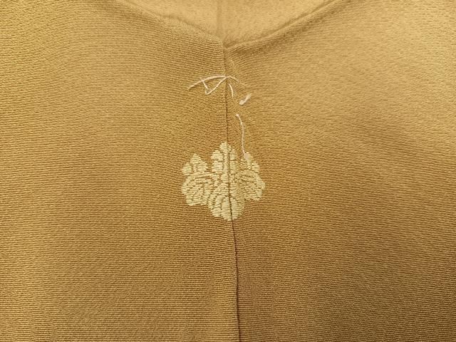 上質な色無地 黄土色