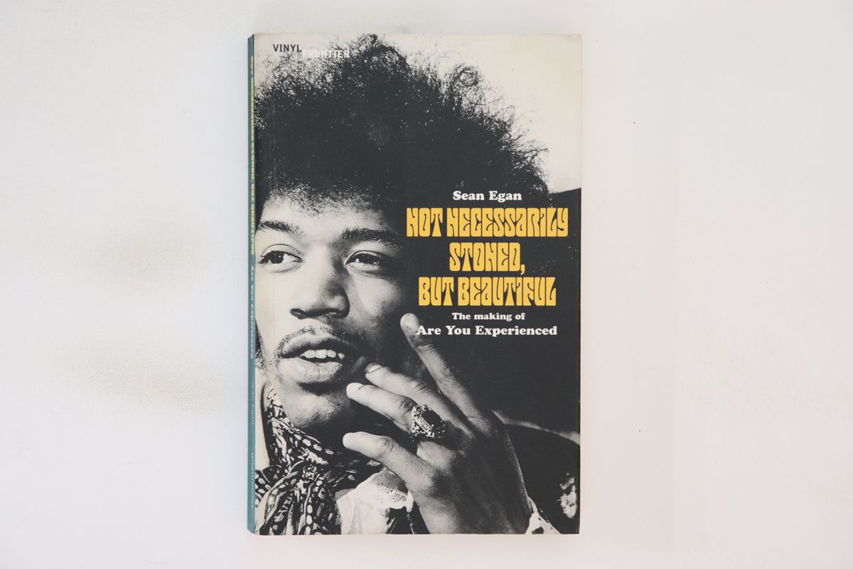 英BOOKS Jimi Hendrix， Sean Egan Not Necessarily Stoned， But Beautiful ISBN1903318548 UNANIMOUS /00440