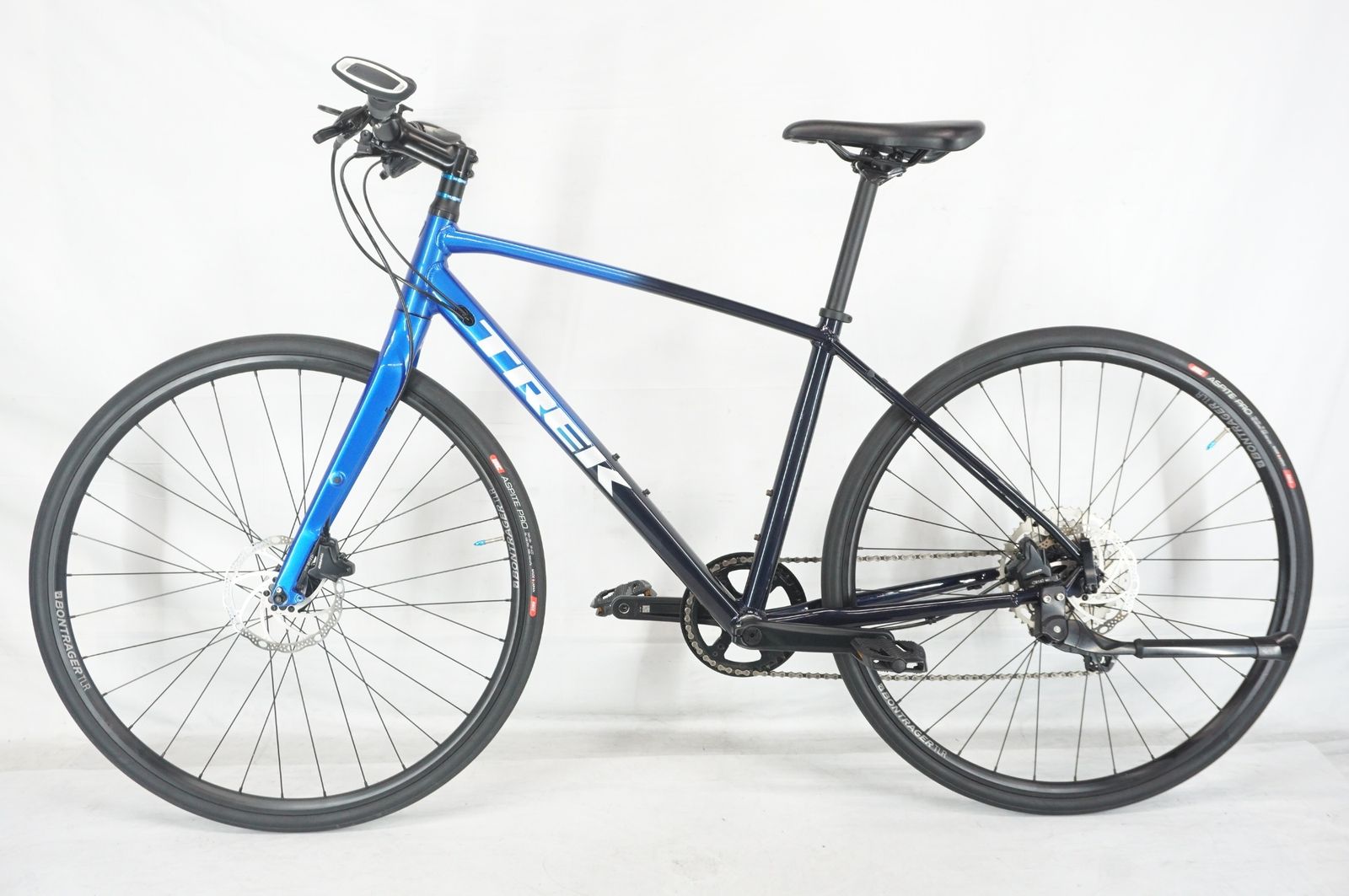 TREK トレック FX 3 DISC 2025年モデル クロスバイク | バイチャリ阪急塚口店