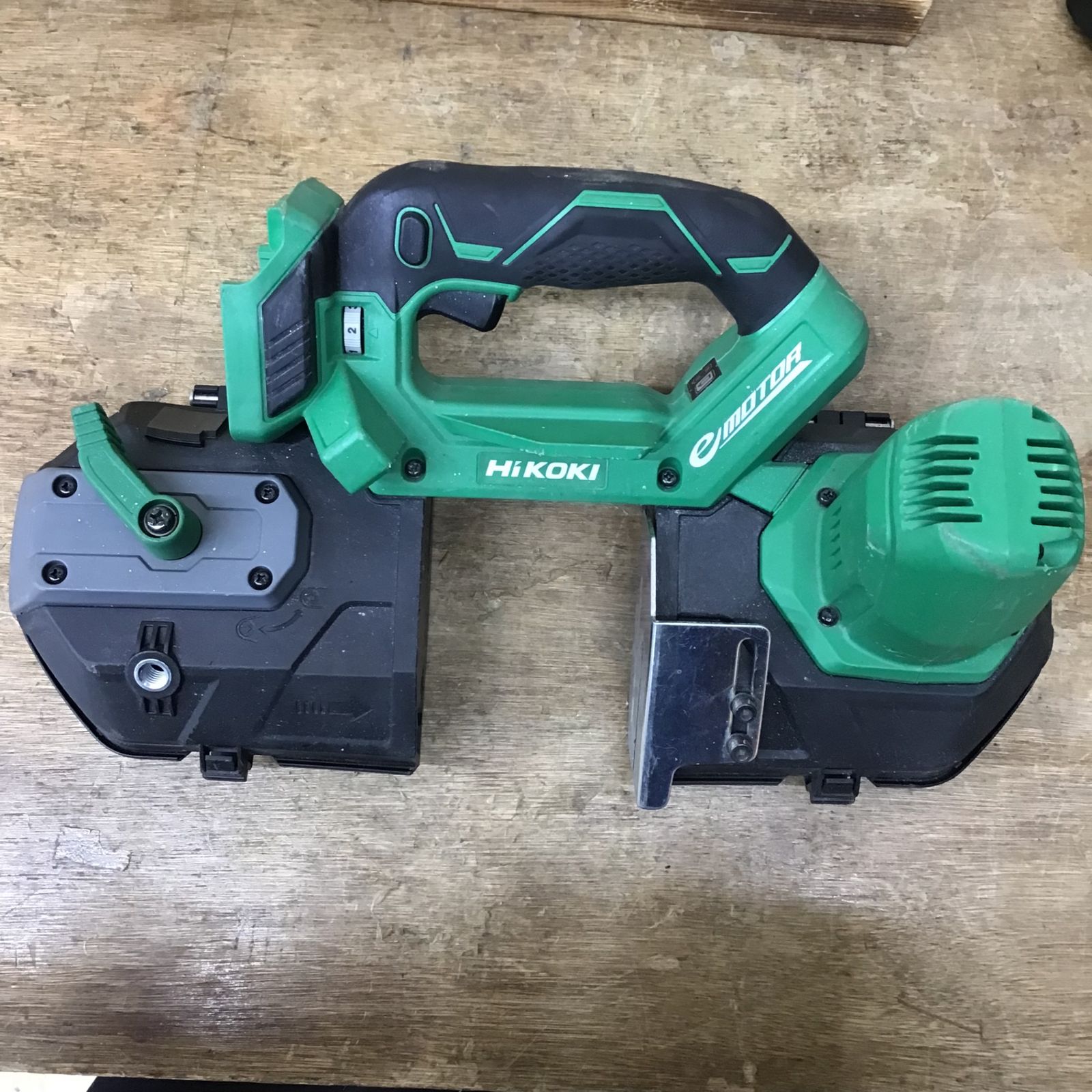 コードレスバンドソー CB18DBL