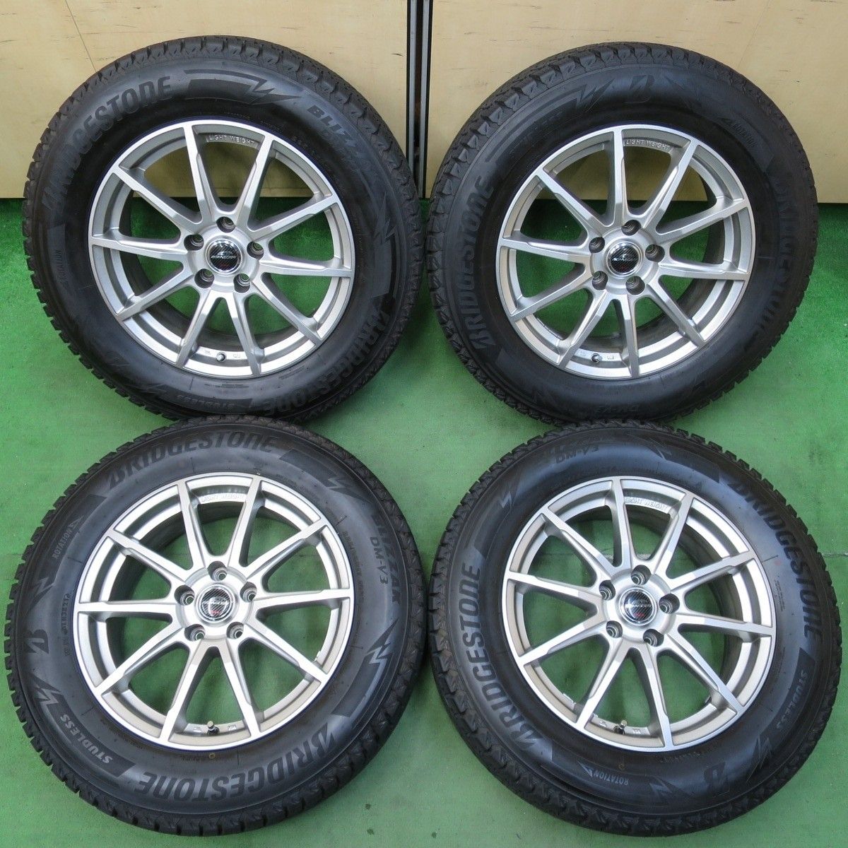 バリ溝！21年！キレイ！9.5分☆スタッドレス 225/65R17
