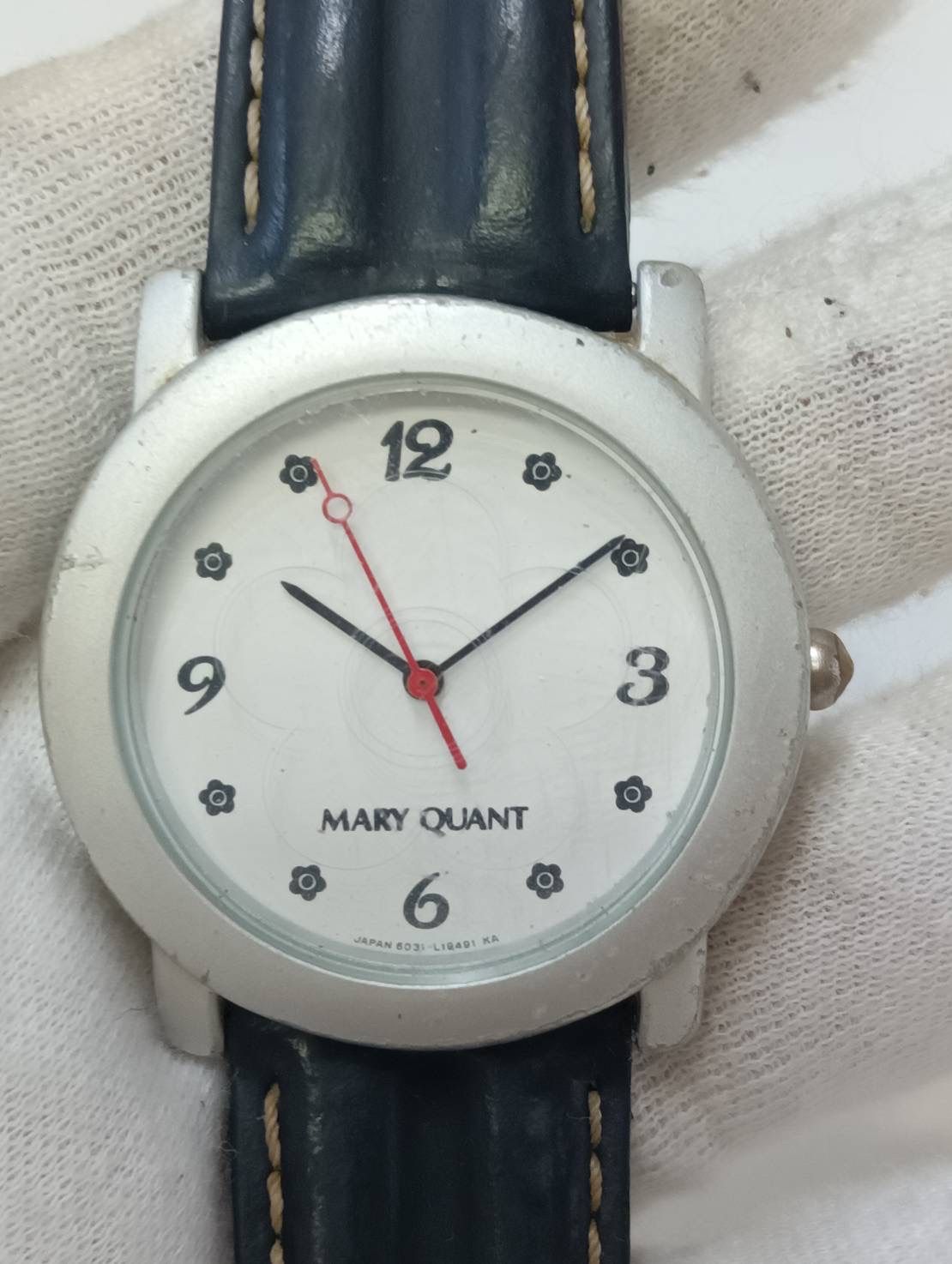 マリークワント　腕時計 中古品】 MARY QUANTマリークワント 腕時計 シルバー×黒ブラック