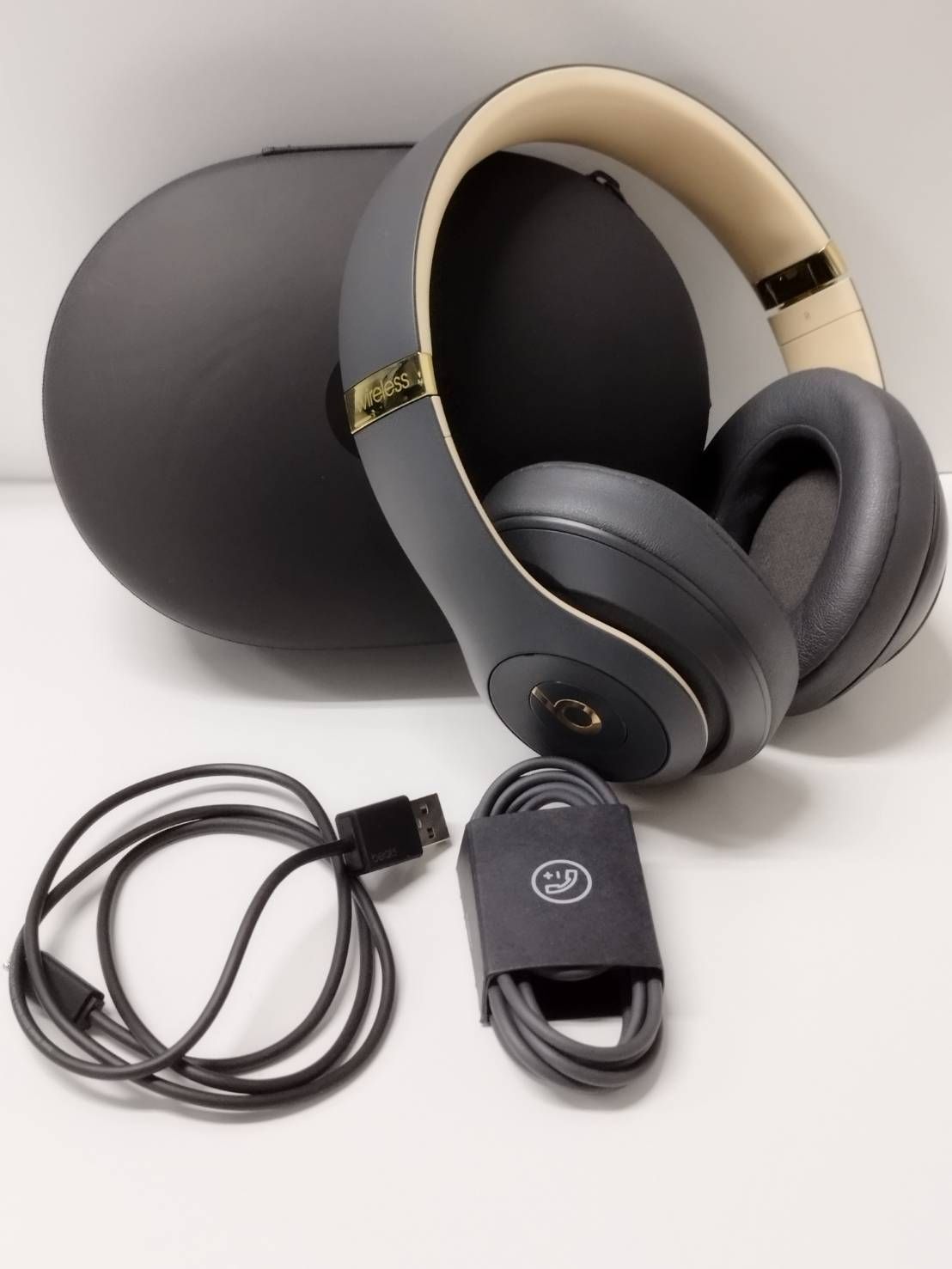 Beats Studio3 ワイヤレスヘッドホン ブラック Beats studio3