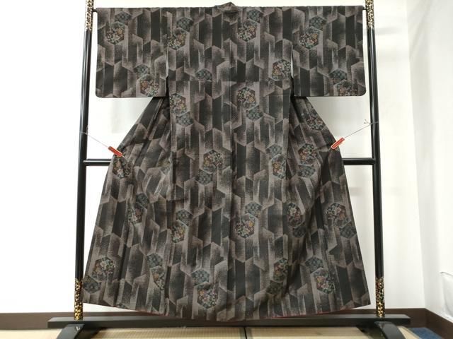 平和屋着物○本場大島紬 9マルキ 地空き 休み鳥 正絹 逸品
