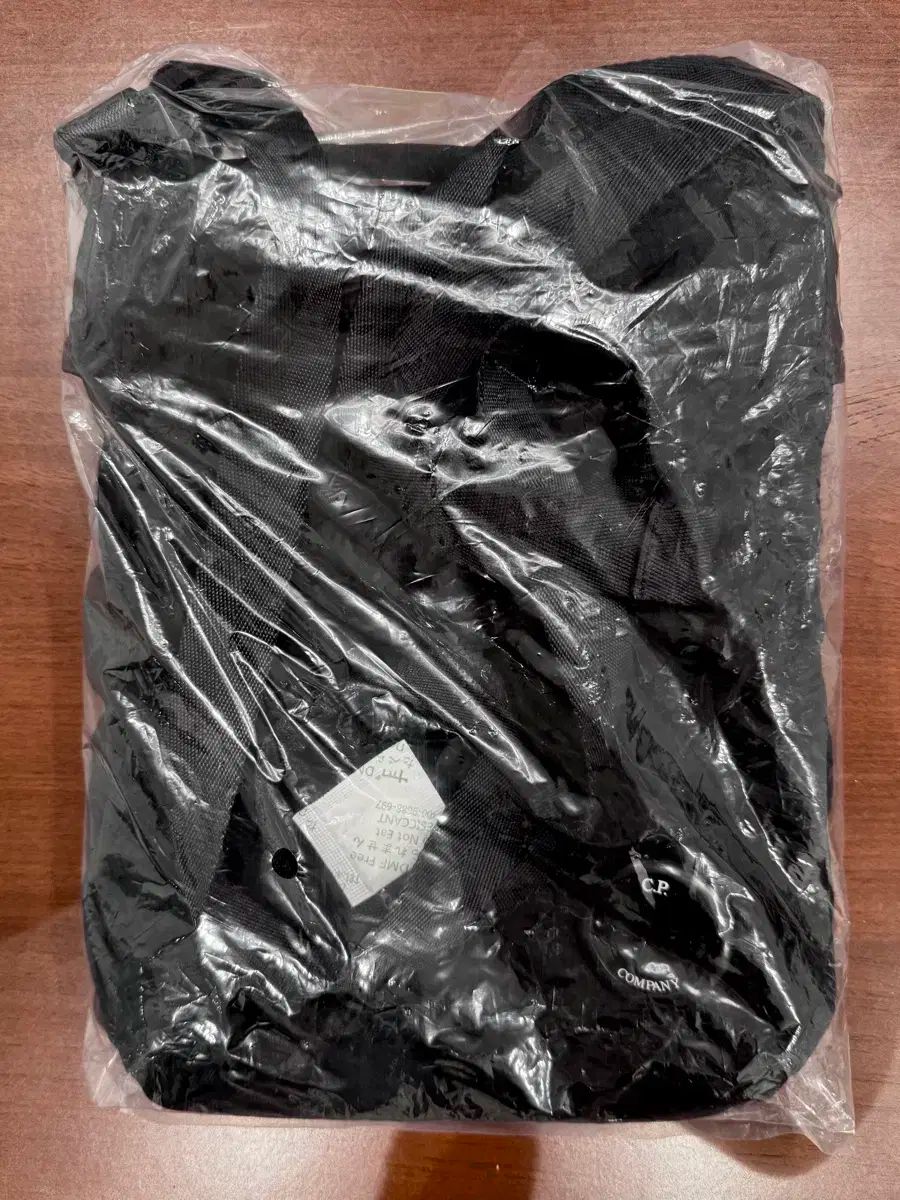 C.P. COMPANY シーピーカンパニー クロスバック