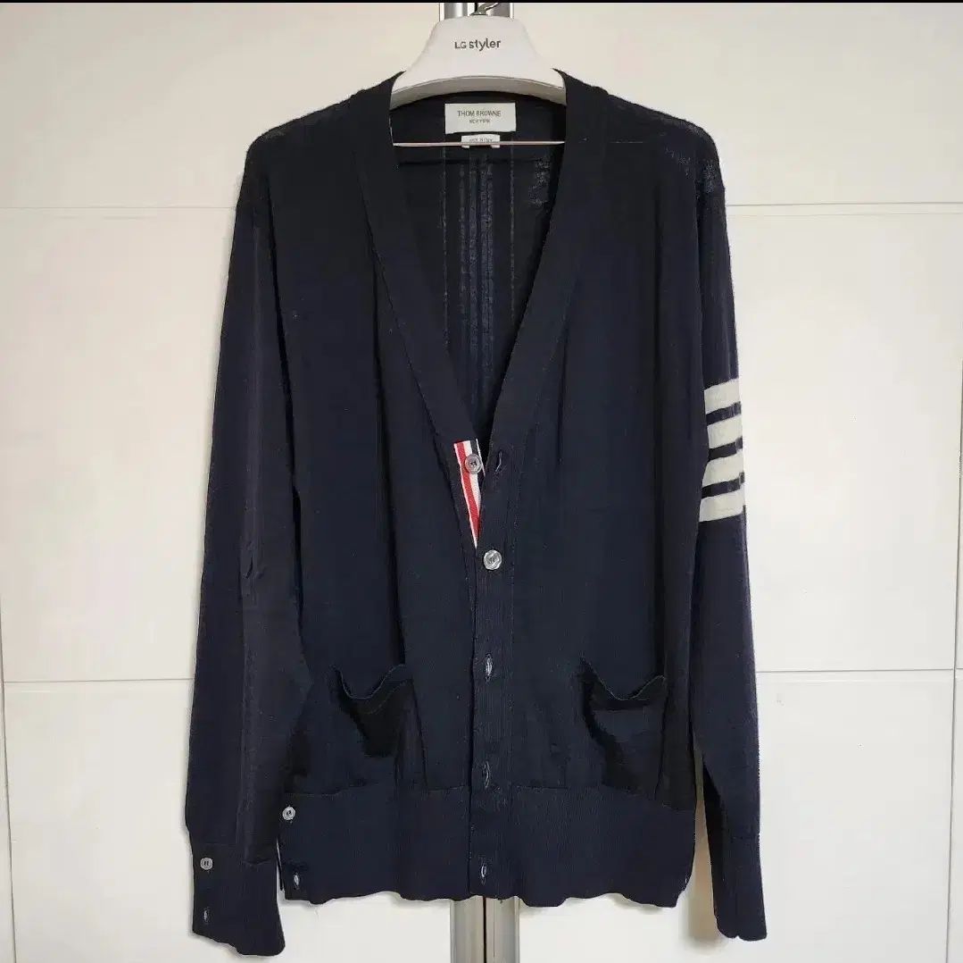 Thom Browne トムブラウン 4Bar メリノウールカーディガン 3 紺 三越伊勢丹 | THOM BROWNE/トムブラウン_women 通販 | ネイビー