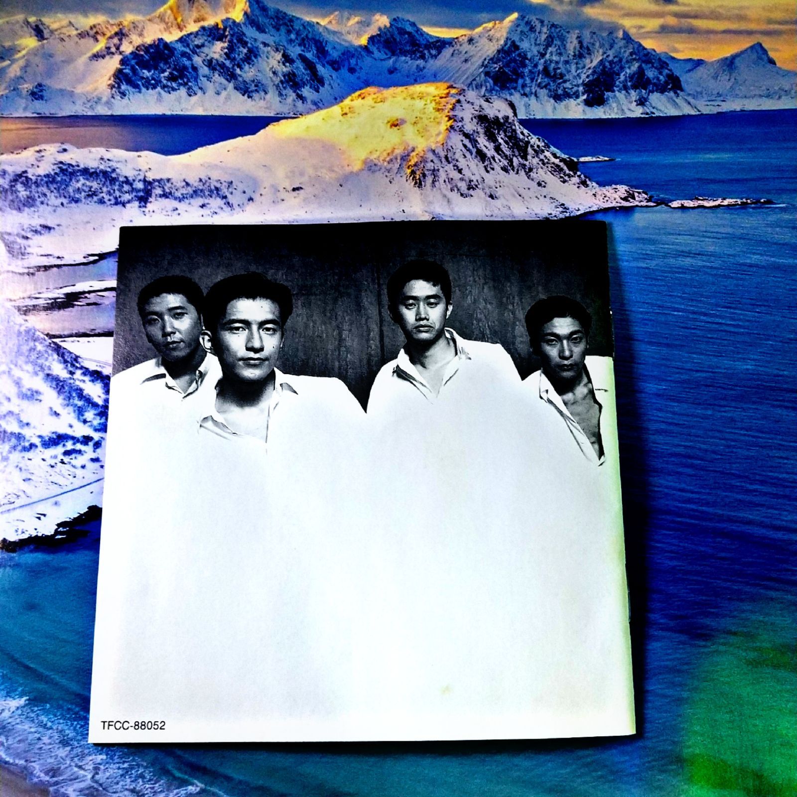 Mr.Children 初回限定盤 🟦『Atomic Heart』アトミック・ハート - メルカリ