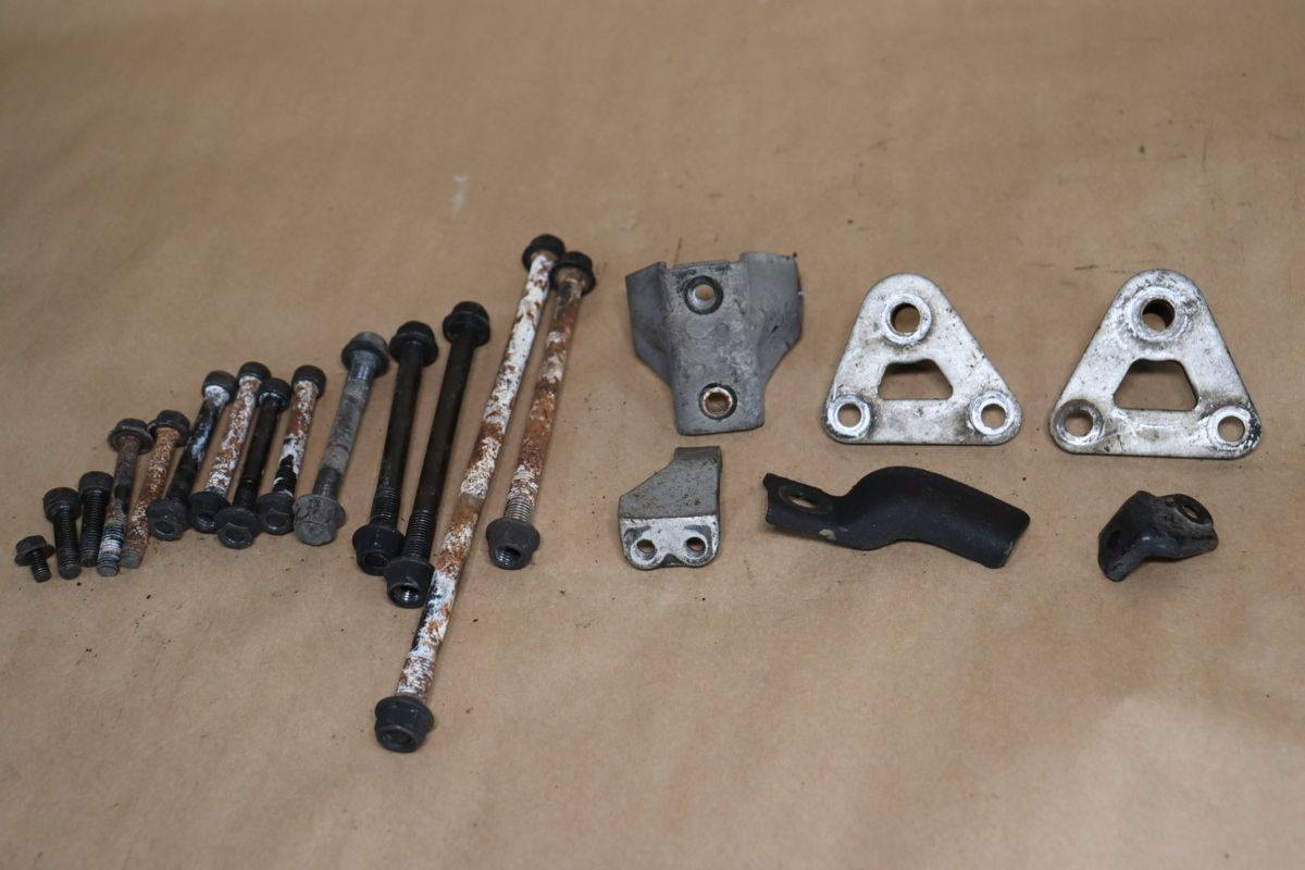 ☆ヤマハ☆SRX600☆1JK☆エンジンハンガー/ボルト☆D-1908