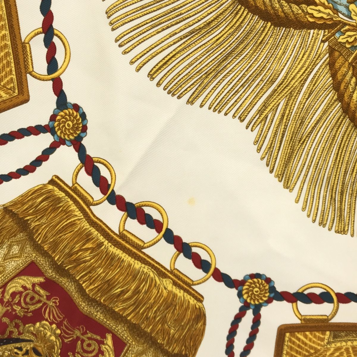 エルメス HERMES スカーフ カレ90 Poste et Cavalerie 白