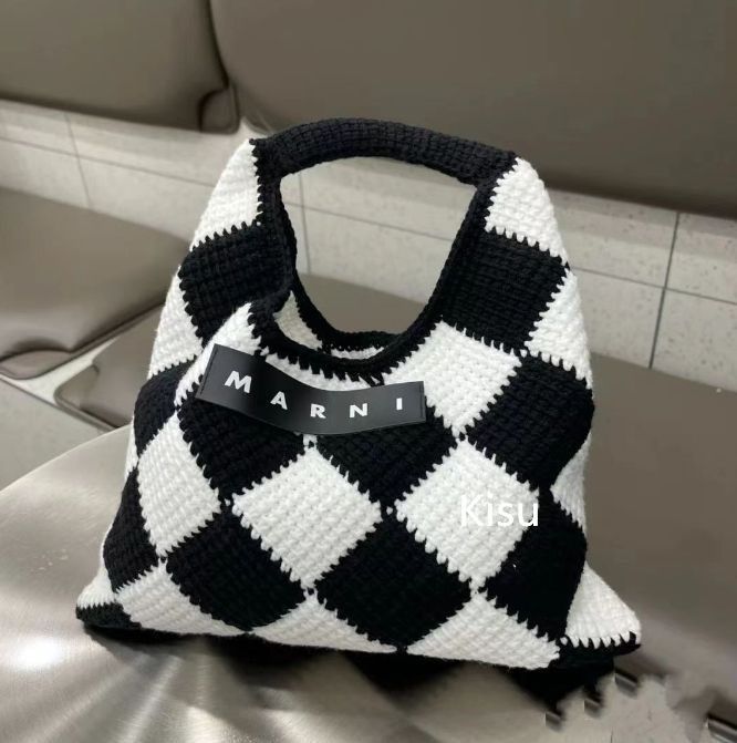 新品未使用 MARNI マルニ マーケットスモール テックウール 新品美作 並行輸入品ブラック