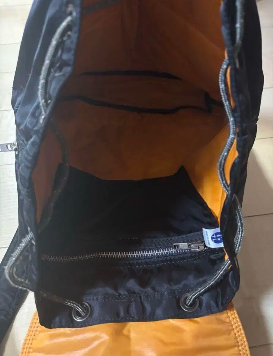 ヨシダ Porter
