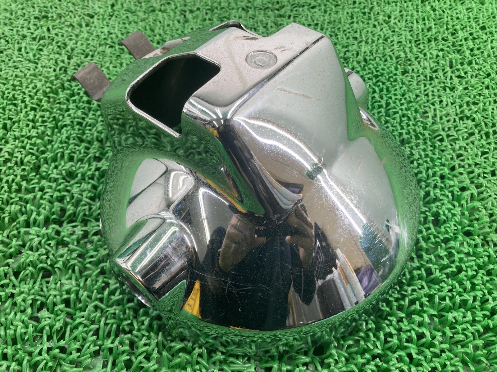 ゼファー400 ヘッドライトケース 001-5735 カワサキ 純正 バイク 部品 激レア 1995年式外し ZR400C-105*** プラメッキ 【中古】 35 ゼファー400 ヘッドライトケース 001-5735 カワサキ 純正 バイク 部品