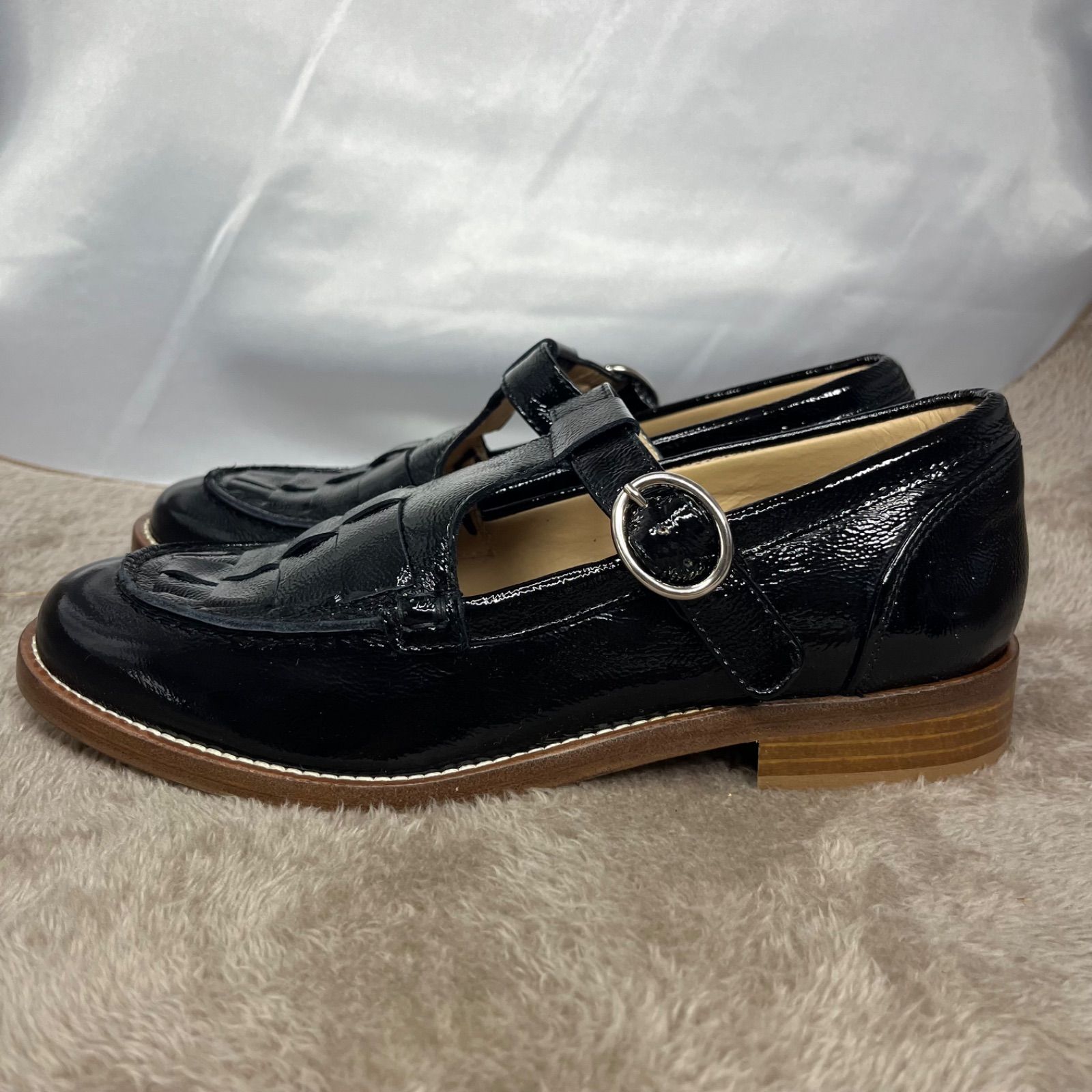 Reuse】美品 PASCUCCI エナメル ローファー - メルカリ