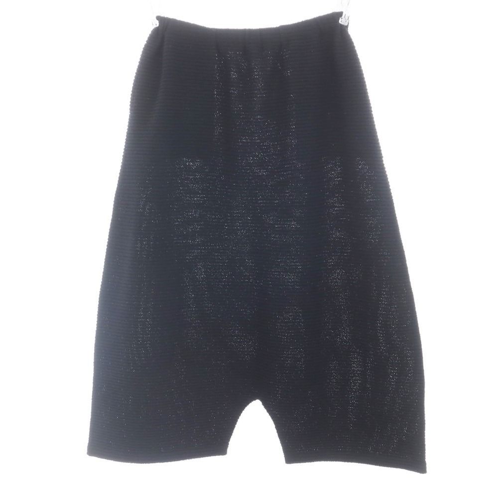 ISSEY MIYAKE me 黒 サルエルパンツ ISSEY MIYAKE（サルエルパンツ）の