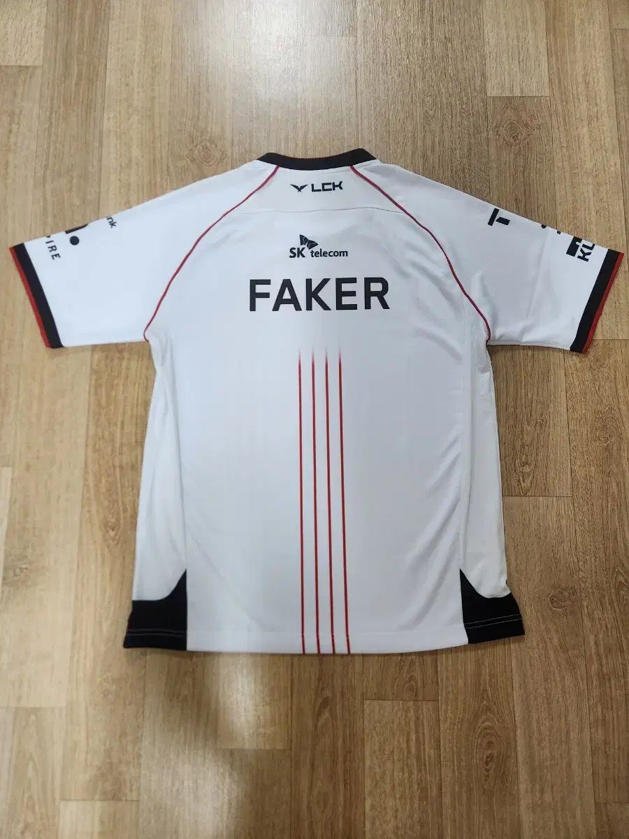 雷市場（ポンジャン）商品韓国直送】T1 League of Legends World