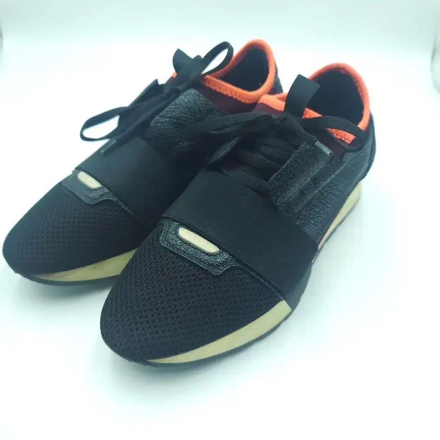 【雷市場（ポンジャン）商品韓国直送】 38 BALENCIAGA(バレンシアガ) バンディング レースランナー Y4C ー 092 /レディブルー