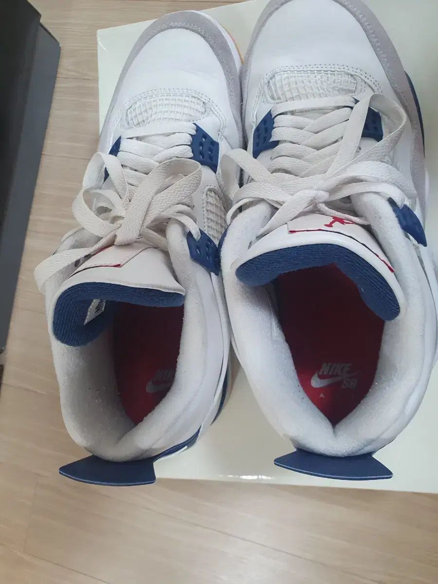 NIKE ナイキ エア ジョーダン 4 レトロ ホワイト|ネイビー sb WHITEMONARCHHOTEL_COM