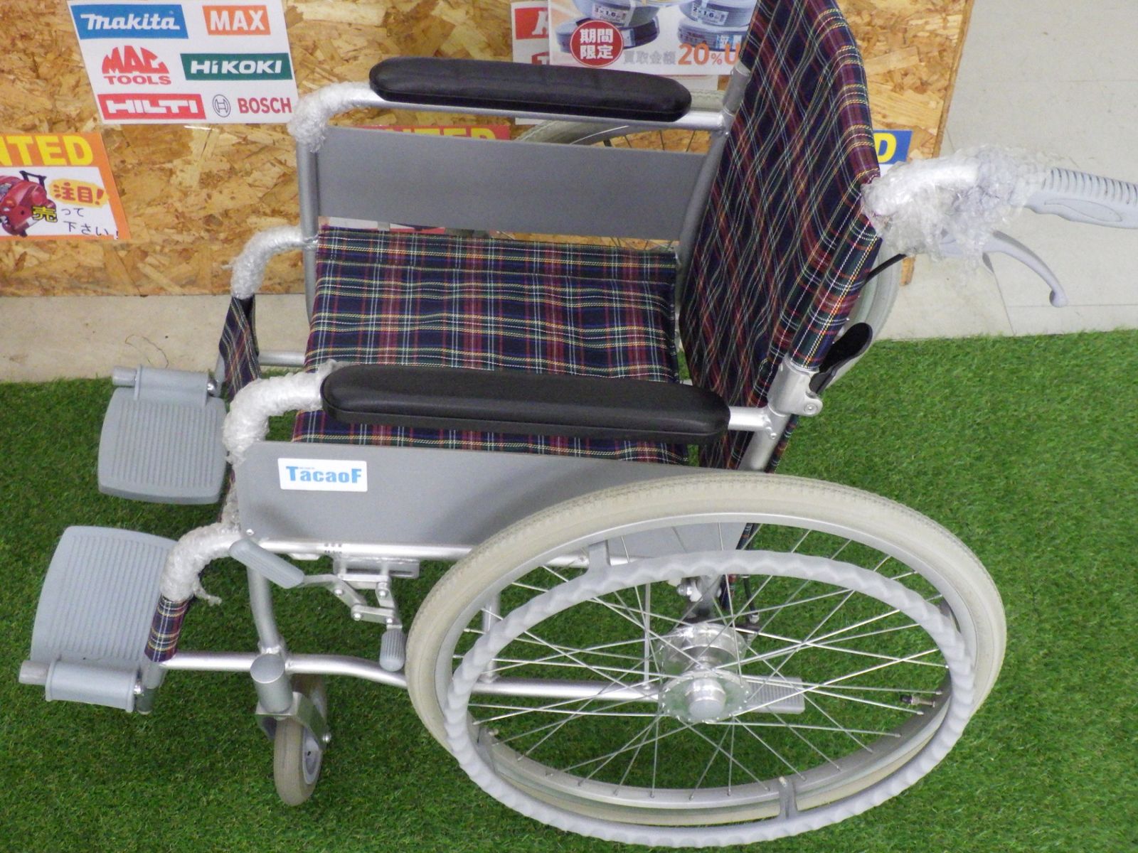 幸和製作所 アルミ製折り畳み車椅子 Tacaof OD-54 最大重量100kg
