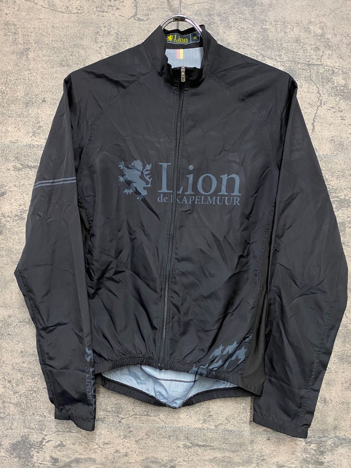 【新品未使用】Lion de KAPELMUUR ウィンドブレーカー　ブラックM JB224 リオンドカペルミュール Lion de KAPELMUUR 長袖 ウィンド