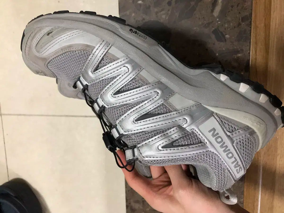 SALOMON サロモン