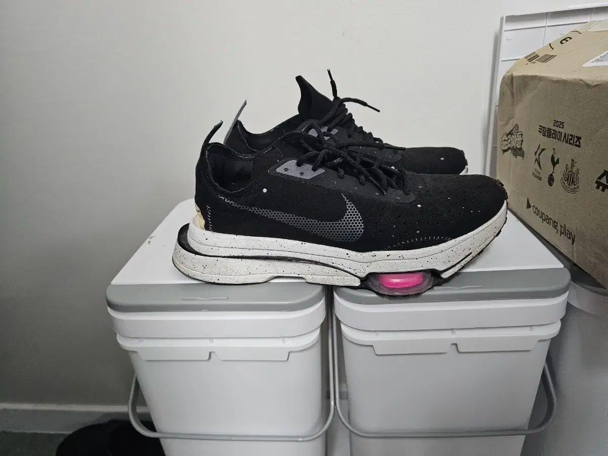 ナイキ エアズームタイプ スニーカー ランニングシューズ 280