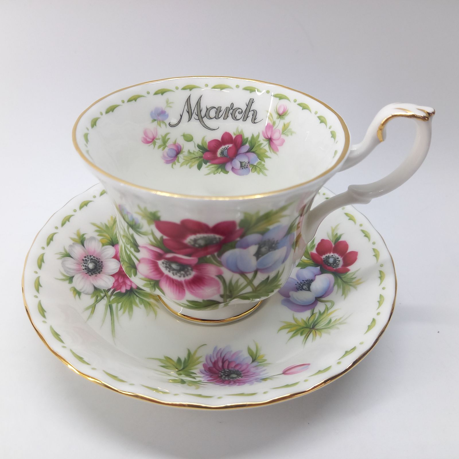 カップ＆ソーサー