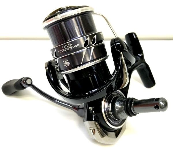 美品 ダイワ 23タトゥーラ FC LT2500SS-QD DAIWA（釣り） 【目玉商品】ダイワ 23 タトゥーラ FC LT2500SS