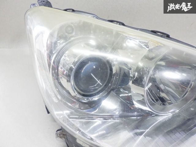 トヨタ　アクア　純正ヘッドライト左右セット　ハロゲン　中古品 新品+超美品 NHP10系 アクア 中期 純正ハロゲンヘッドライト