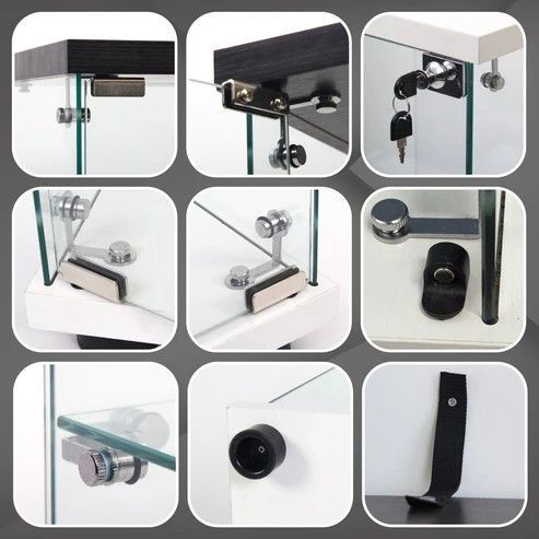 転倒防止器具付き フィギュア