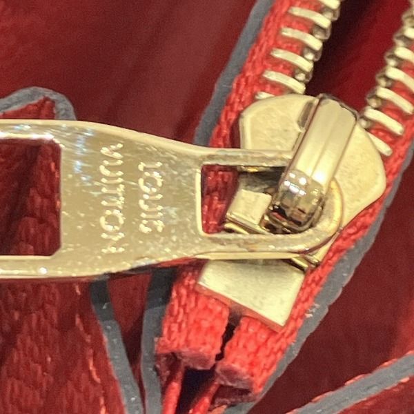 Vuitton モノグラム