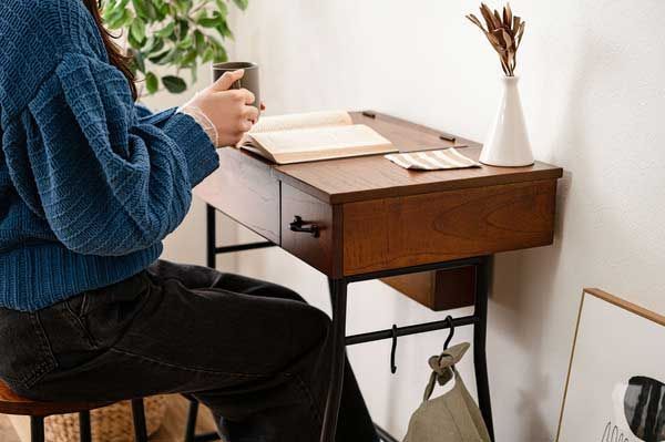 天然木 ミンディ のドレッサー＆スツールセット 開閉式ミラー デスク W60×D38×H76cm スツール φ30×H46cm No.312 ブラウン MARWIL-DEMENAGEMENTS_CH