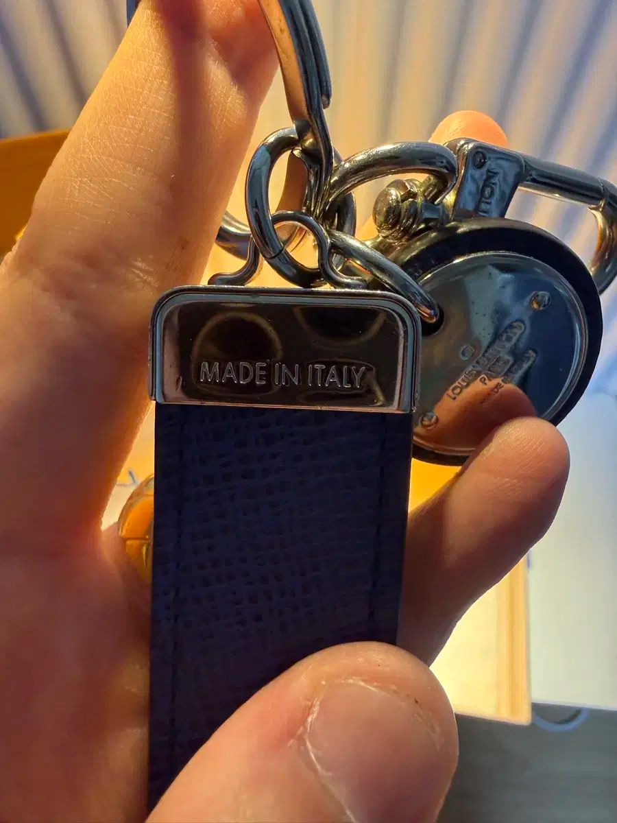 ほぼ ルイヴィトン エクリプス キーホルダー