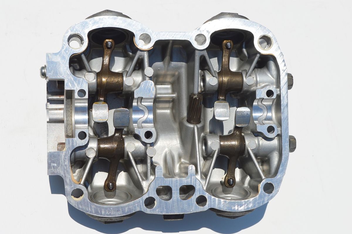 xj400d ヘッドカバー