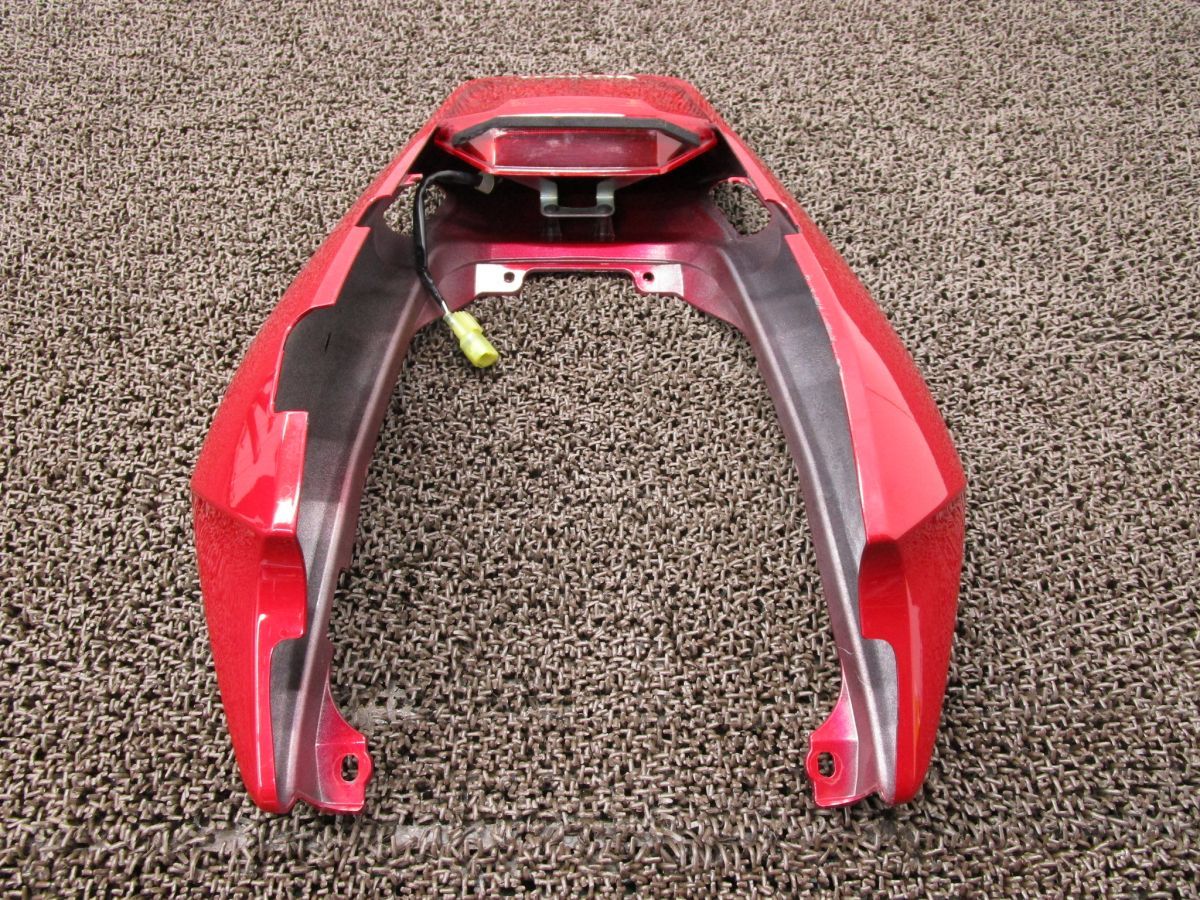 レボ シートカウル