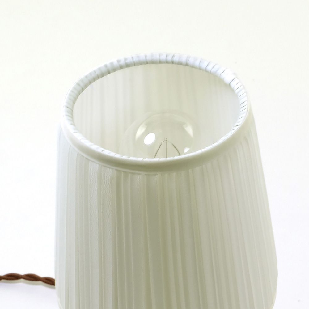 ベッドサイドにぴったりな