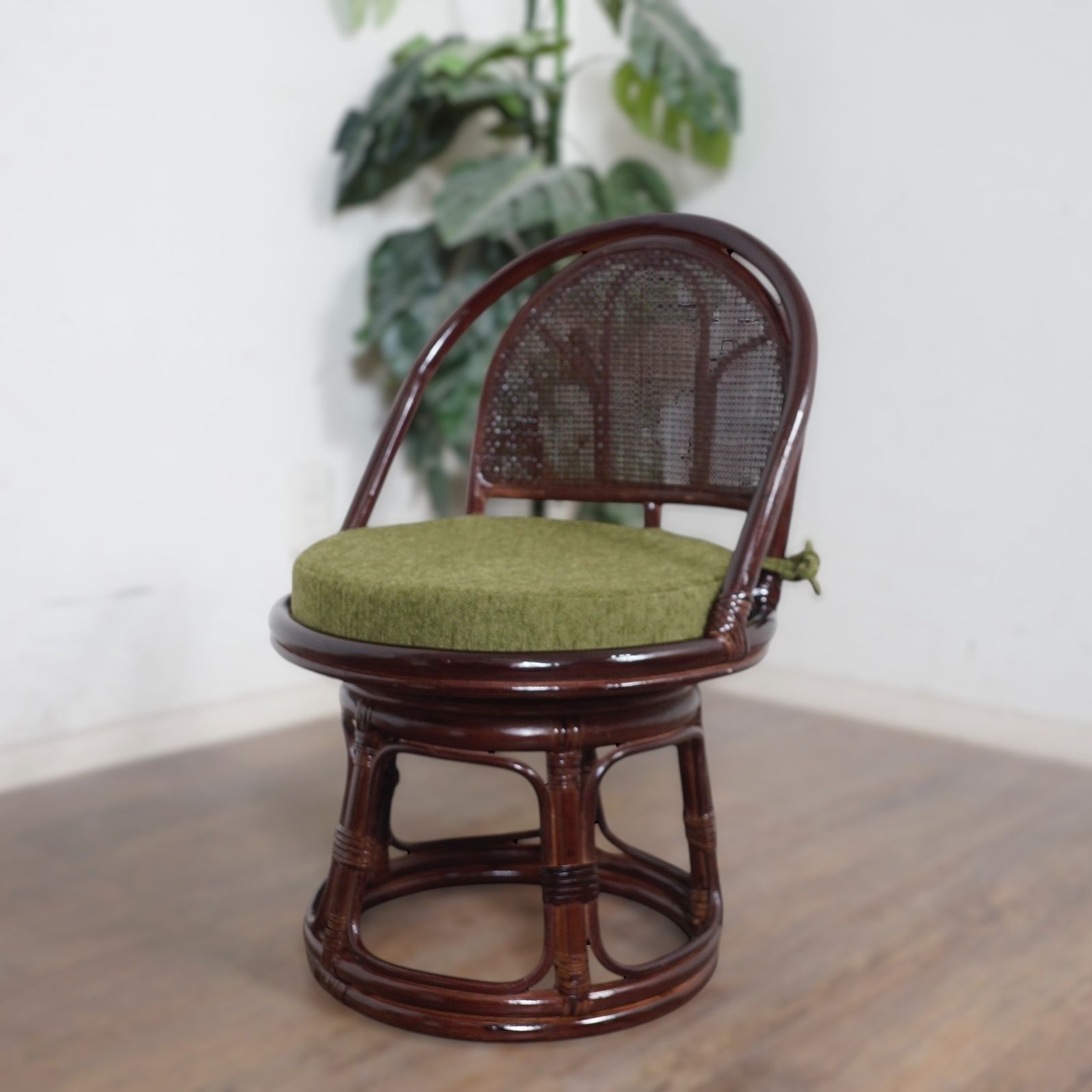 Y ラタン 360度回転式 座椅子 籐イス アウトレット