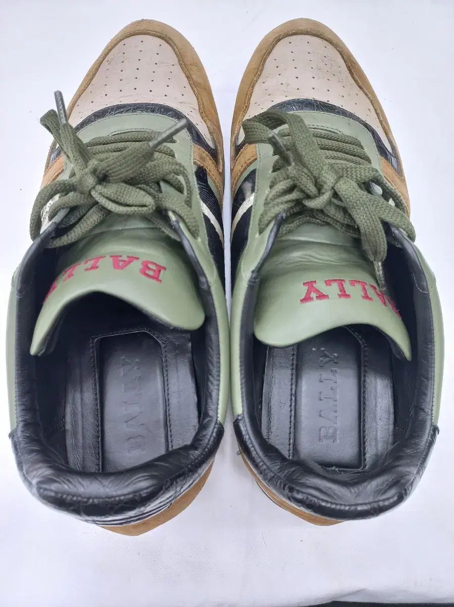 BALLY
